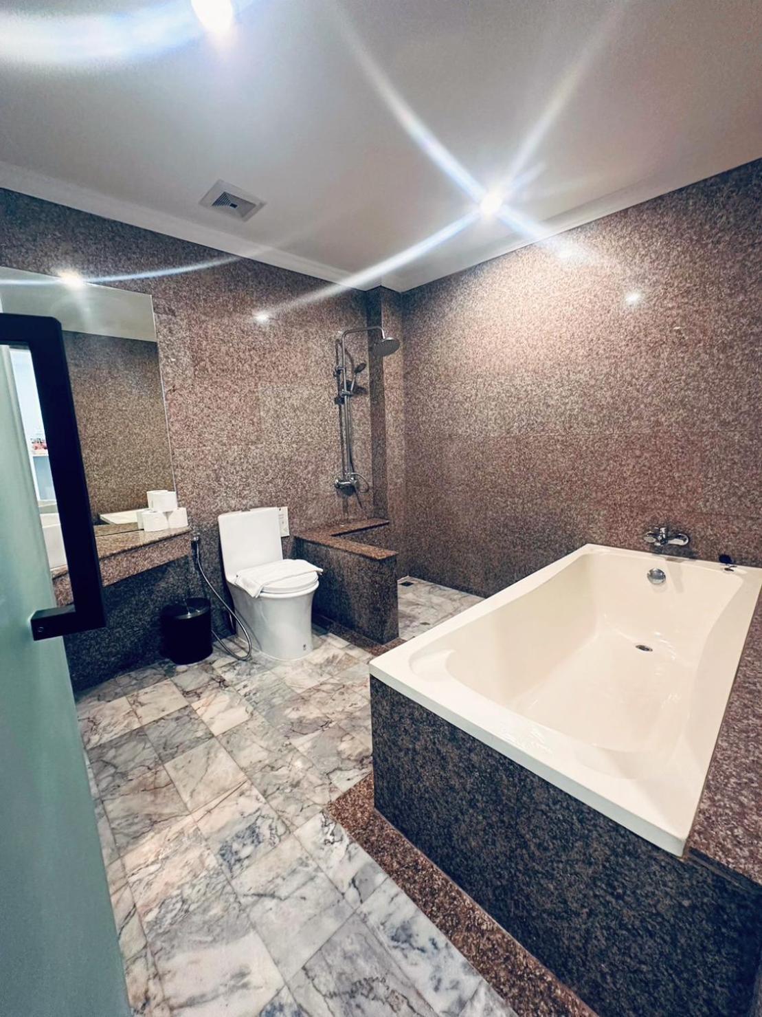 Hotel Ocean Pie Phuket - Adult Only Rawai Exterior foto